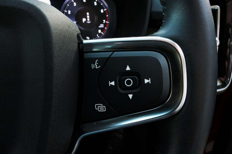 Volvo XC40 1.5 XC40 Inscription Pro T3 Auto 5dr 29