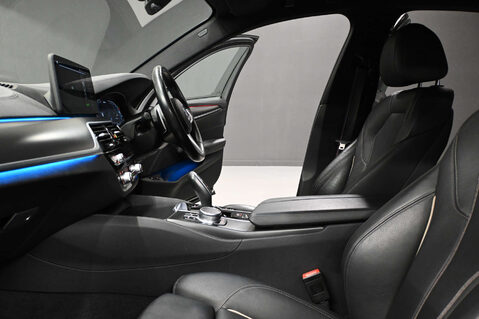 BMW 5 Series 3.0 545e xDrive M Sport Auto 4WD 4dr 27