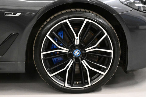 BMW 5 Series 3.0 545e xDrive M Sport Auto 4WD 4dr 22