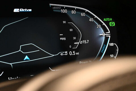 BMW 5 Series 3.0 545e xDrive M Sport Auto 4WD 4dr 39