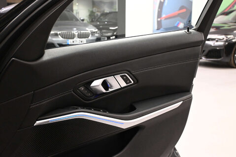 BMW 3 Series 2.0 320I M Sport Auto 4dr 40