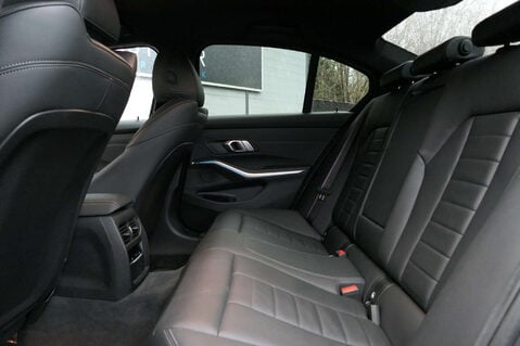 BMW 3 Series 2.0 330e 12kWh M Sport Saloon 4dr Petrol Plug-in Hybrid Auto xDrive Euro 6 24