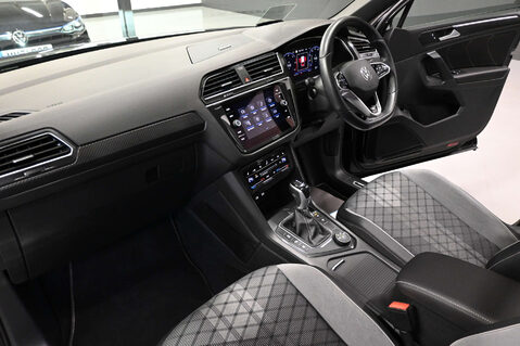 Volkswagen Tiguan 2.0 Tiguan R-Line TDI 4Motion Semi-Auto 4WD 5dr 19
