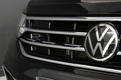 Volkswagen Tiguan 2.0 Tiguan R-Line TDI 4Motion Semi-Auto 4WD 5dr 44