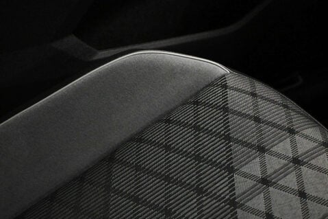 Volkswagen Tiguan 2.0 Tiguan R-Line TDI 4Motion Semi-Auto 4WD 5dr 32