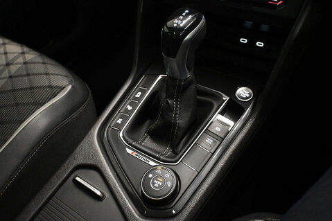 Volkswagen Tiguan 2.0 Tiguan R-Line TDI 4Motion Semi-Auto 4WD 5dr 62