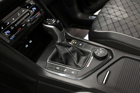 Volkswagen Tiguan 2.0 Tiguan R-Line TDI 4Motion Semi-Auto 4WD 5dr 68