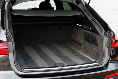 Audi A6 2.0 A6 Black Edition 40 TDI Quattro Semi-Auto 4WD 5dr 17