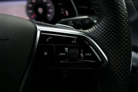 Audi A6 2.0 A6 Black Edition 40 TDI Quattro Semi-Auto 4WD 5dr 35