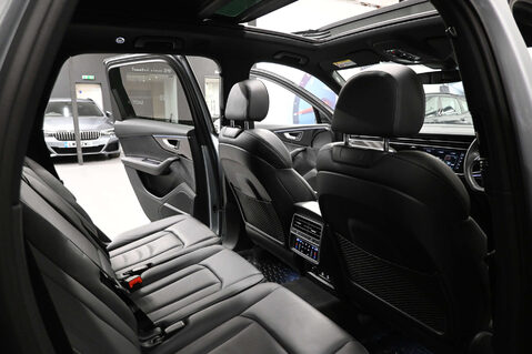 Audi Q7 3.0 TFSI V6 55 Black Edition SUV 5dr Petrol Tiptronic quattro Euro 6 (s/s) 52
