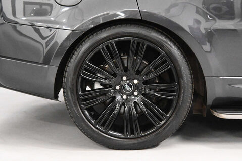 Land Rover Range Rover Sport 3.0 Range Rover Sport HSE Dynamic Black D MHEV Auto 4WD 5dr 25