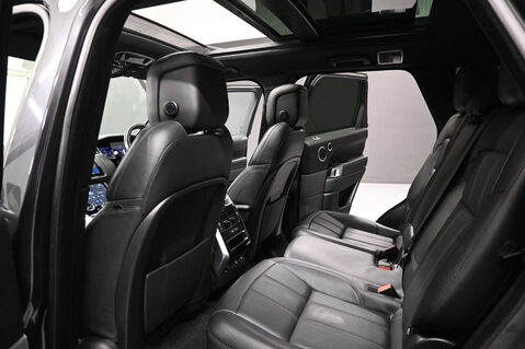 Land Rover Range Rover Sport 3.0 Range Rover Sport HSE Dynamic Black D MHEV Auto 4WD 5dr 19