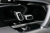 Land Rover Range Rover 3.0 Range Rover SE MHEV Auto 4WD 5dr 24