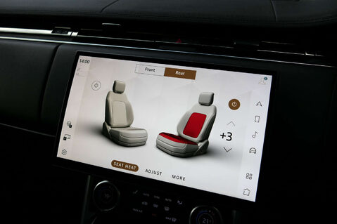 Land Rover Range Rover 3.0 Range Rover SE MHEV Auto 4WD 5dr 44