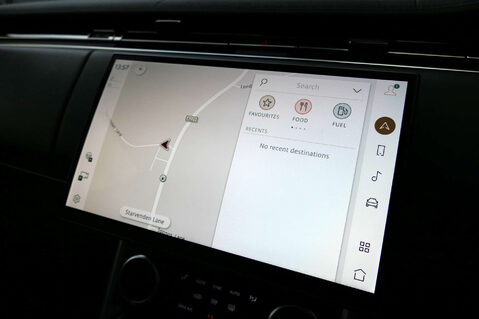 Land Rover Range Rover 3.0 Range Rover SE MHEV Auto 4WD 5dr 37