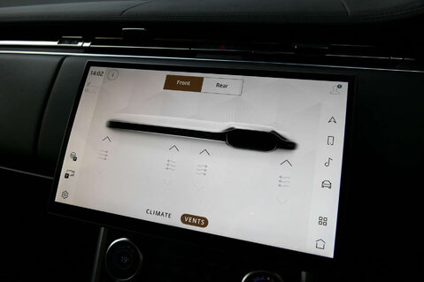 Land Rover Range Rover 3.0 Range Rover SE MHEV Auto 4WD 5dr 48