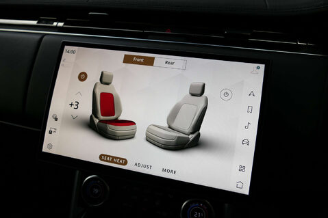 Land Rover Range Rover 3.0 Range Rover SE MHEV Auto 4WD 5dr 42