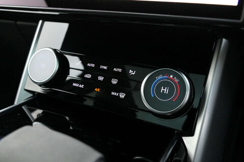 Land Rover Range Rover 3.0 Range Rover SE MHEV Auto 4WD 5dr 29