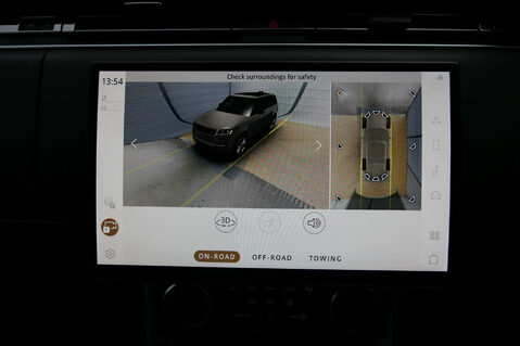 Land Rover Range Rover 3.0 Range Rover SE MHEV Auto 4WD 5dr 35