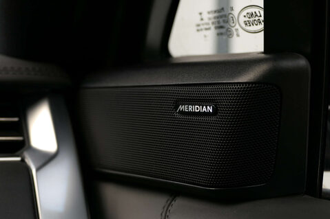 Land Rover Range Rover 3.0 Range Rover SE MHEV Auto 4WD 5dr 30