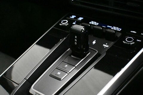 Porsche 911 3.0 911 Carrera 4 GTS Semi-Auto 4WD 2dr 21