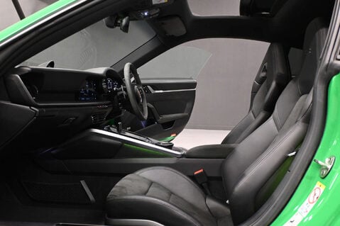 Porsche 911 3.0 911 Carrera 4 GTS Semi-Auto 4WD 2dr 37