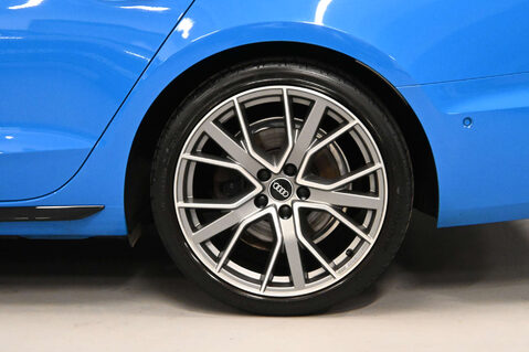 Audi A4 2.0 A4 Vorsprung 40 TDI MHEV Q Semi-Auto 4WD 5dr 17