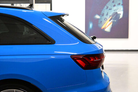 Audi A4 2.0 A4 Vorsprung 40 TDI MHEV Q Semi-Auto 4WD 5dr 46