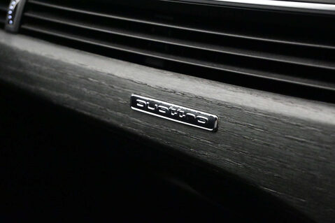 Audi A4 2.0 A4 Vorsprung 40 TDI MHEV Q Semi-Auto 4WD 5dr 35