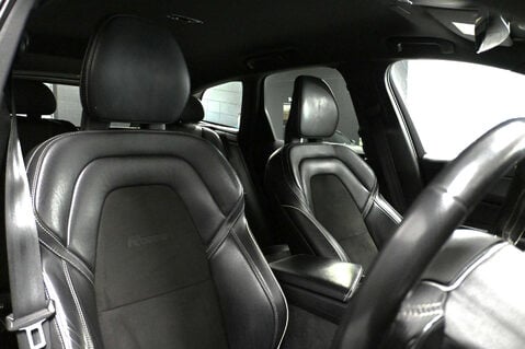 Volvo XC60 2.0 XC60 R-Design Pro D5 PowerPulse AWD Auto 4WD 5dr 47