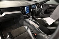 Volvo XC60 2.0 XC60 R-Design Pro D5 PowerPulse AWD Auto 4WD 5dr 37