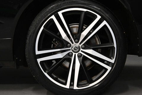 Volvo XC60 2.0 XC60 R-Design Pro D5 PowerPulse AWD Auto 4WD 5dr 26