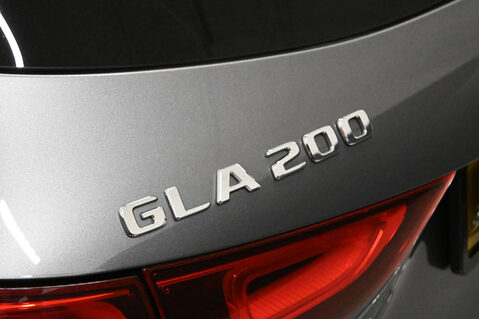 Mercedes-Benz GLA 1.3 GLA 200 AMG Line Executive Auto 5dr 9