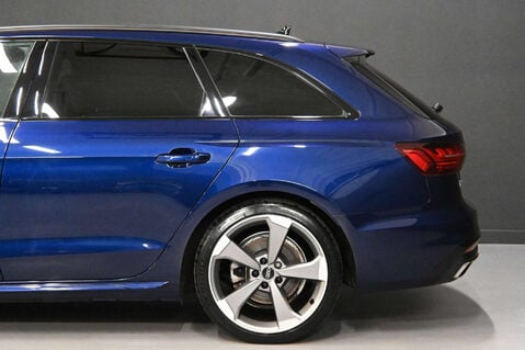 Audi A4 2.0 A4 Black Edition 40 TDI MHEV Q Semi-Auto 4WD 5dr 33