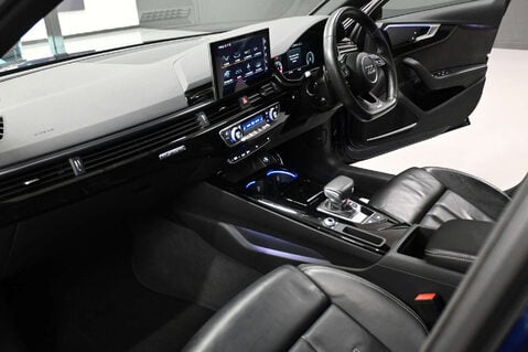 Audi A4 2.0 A4 Black Edition 40 TDI MHEV Q Semi-Auto 4WD 5dr 23