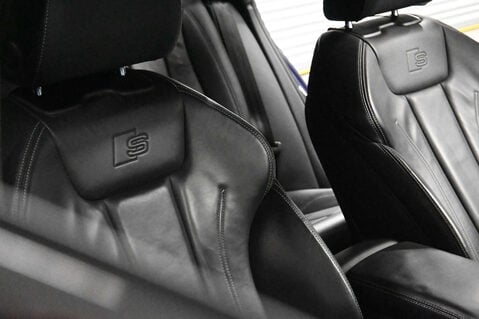 Audi A4 2.0 A4 Black Edition 40 TDI MHEV Q Semi-Auto 4WD 5dr 19