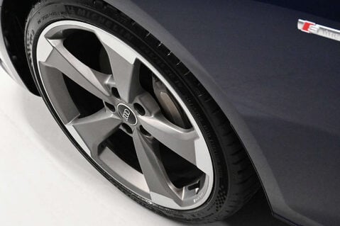 Audi A4 2.0 A4 Black Edition 40 TDI MHEV Q Semi-Auto 4WD 5dr 16