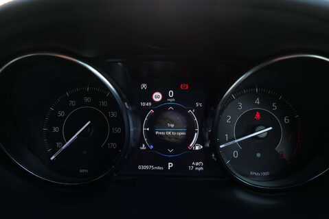 Jaguar E-Pace 2.0 E-Pace R-Dynamic S AWD Auto 4WD 5dr 27