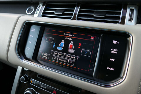 Land Rover Range Rover 5.0 Range Rover Autobiography V8 Auto 4WD 5dr 36