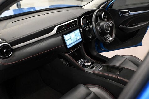 MG ZS MG ZS Trophy EV 5dr 40