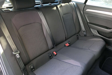 Volkswagen Arteon 2.0 Arteon SE TSi Semi-Auto 5dr 6