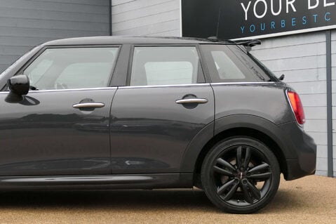 Mini Hatch 2.0 Cooper S Sport Auto 5dr 11