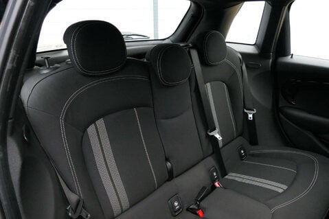 Mini Hatch 2.0 Cooper S Sport Auto 5dr 5