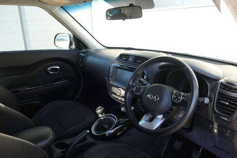Kia Soul 1.6 Soul 2 5dr 18