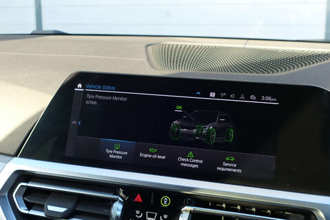 BMW 3 Series 2.0 330e M Sport Professional Edition Auto 5dr 37