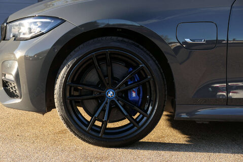 BMW 3 Series 2.0 330e M Sport Professional Edition Auto 5dr 10