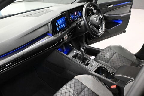 Volkswagen Golf 2.0 Golf R-Line TDI 5dr 32