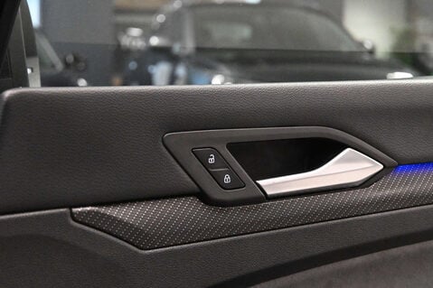 Volkswagen Golf 2.0 Golf R-Line TDI 5dr 31