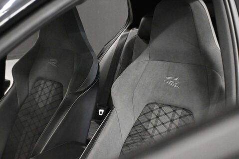 Volkswagen Golf 2.0 Golf R-Line TDI 5dr 10