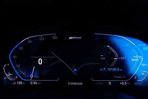 BMW 5 Series 3.0 545e xDrive M Sport Auto 4WD 4dr 39